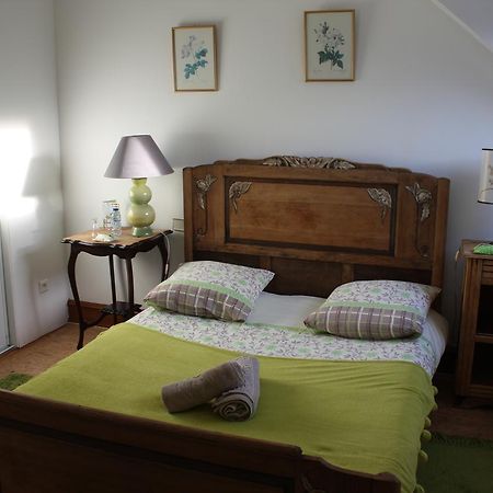 Bed and Breakfast Yec'Hed Mat Saint-Nicolas-du-Pélem Esterno foto
