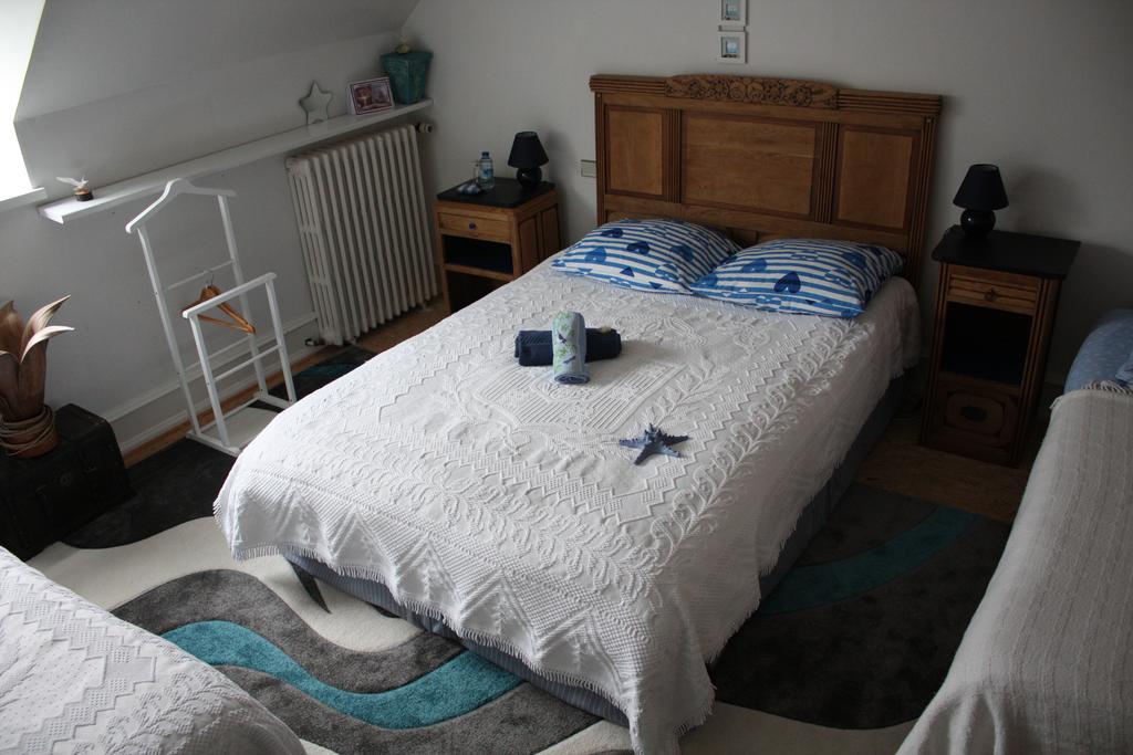 Bed and Breakfast Yec'Hed Mat Saint-Nicolas-du-Pélem Esterno foto