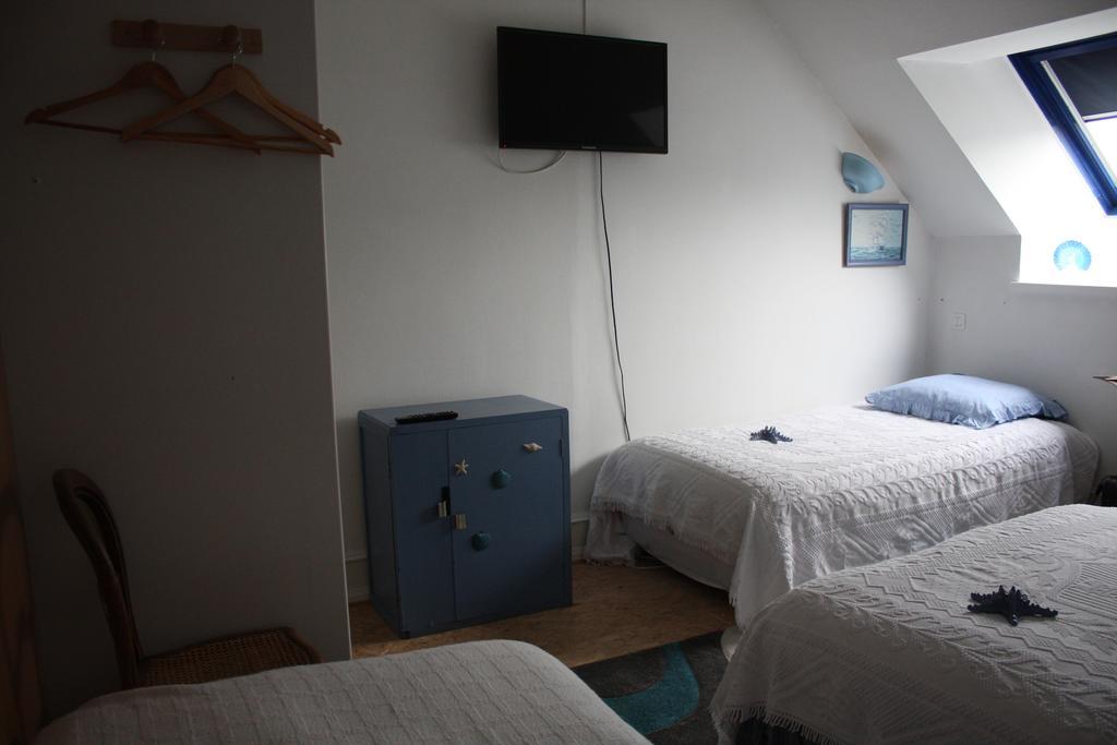 Bed and Breakfast Yec'Hed Mat Saint-Nicolas-du-Pélem Esterno foto