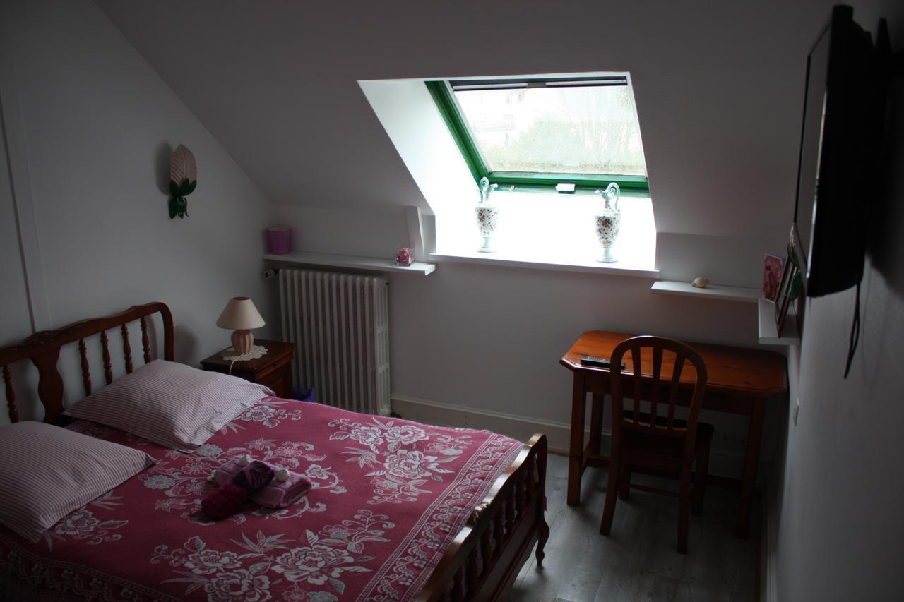 Bed and Breakfast Yec'Hed Mat Saint-Nicolas-du-Pélem Esterno foto